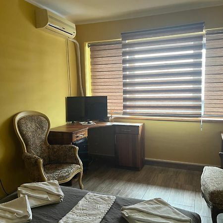 Hotel "Vir" Velika Plana Exteriér fotografie