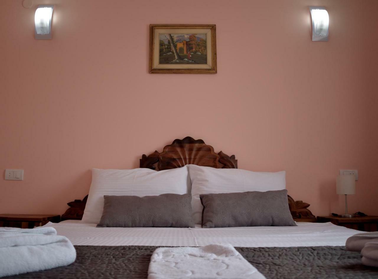 Hotel "Vir" Velika Plana Exteriér fotografie